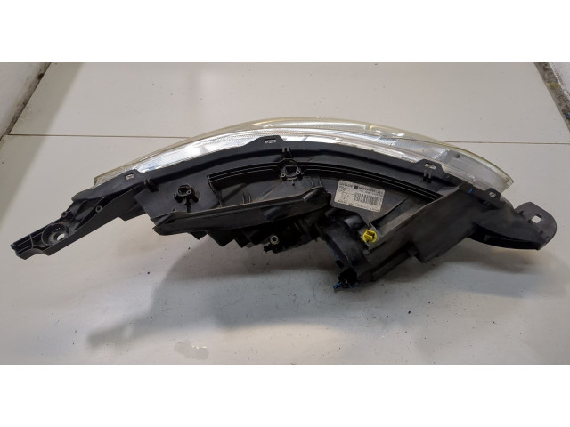 Фара передняя Peugeot 2008 2013-2016 левая