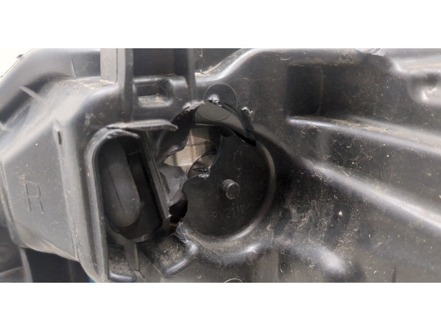 Фара передняя Mitsubishi Outlander 2018- правая