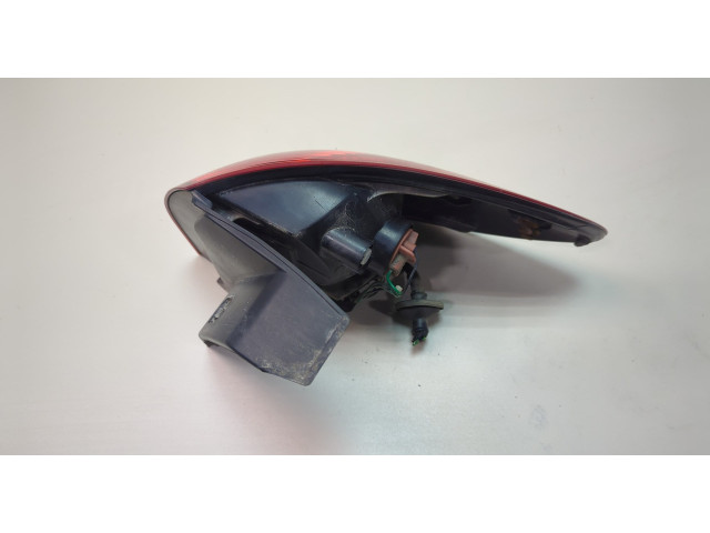 Задний фонарь 84251XA02A