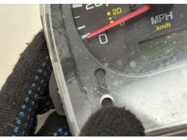 Панель приборов Mitsubishi Pajero Pinin 1998-2006