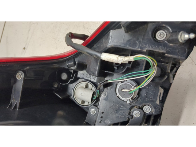 Задний фонарь 8330B011