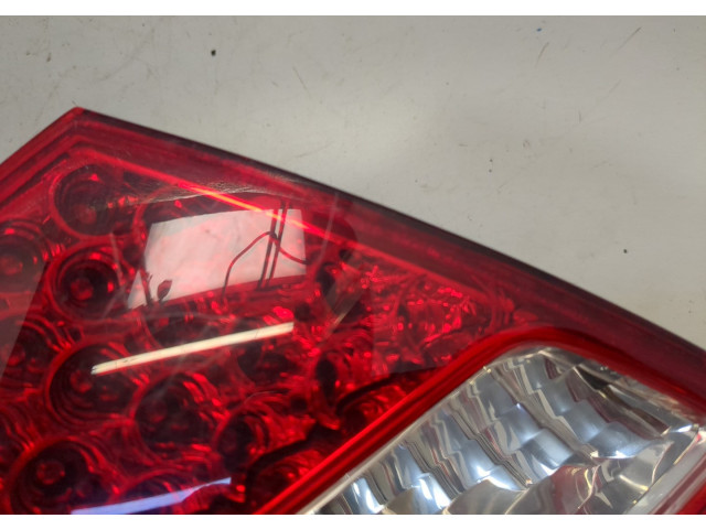 Задний фонарь          