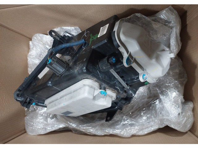 Фара передняя  Cadillac STS 2004-2011 левая 