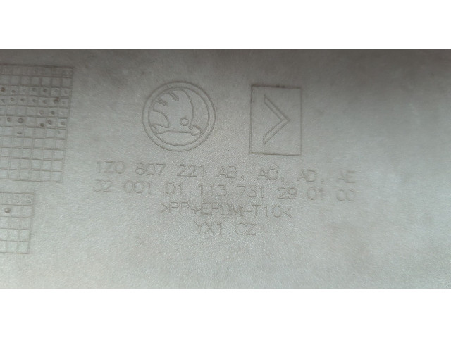 Бампер  Skoda Octavia (A5) 2004-2013 передний   1Z0807221AC