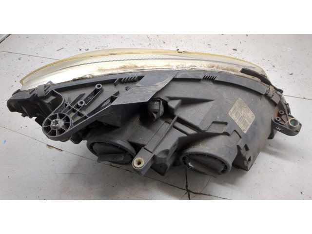 Фара передняя Mercedes C W204 2006-2015 левая