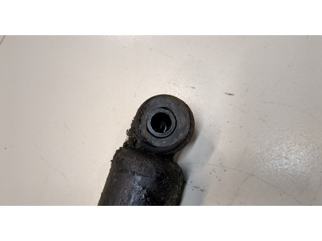 Стойка амортизатора Mitsubishi Montero Sport / Pajero Sport 1996-2008 MR448498