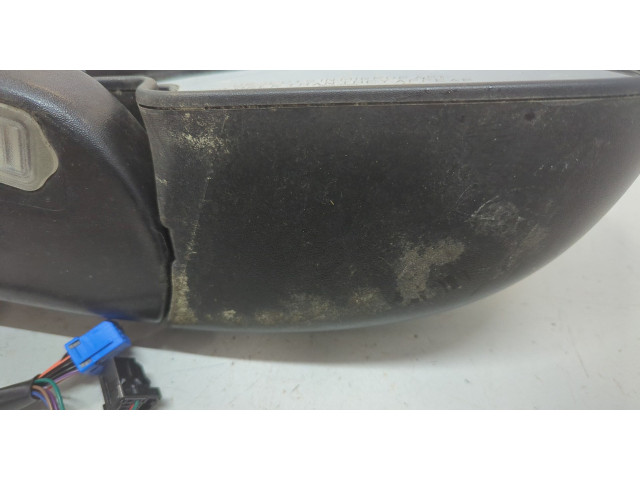 Зеркало боковое  Cadillac Escalade 2 2001-2006  правое           88980722