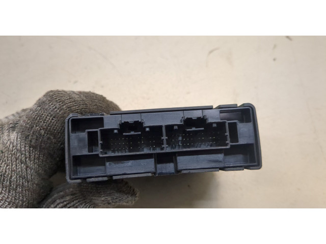 Блок комфорта  Chevrolet Trailblazer 2020-2022      13536789  