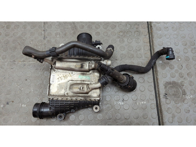 Интеркулер Jaguar XE 2015-2025 GX736K775AC