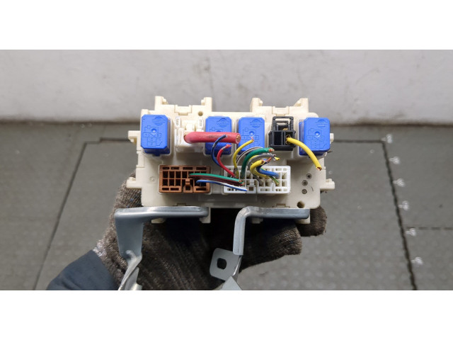 Блок предохранителей  Infiniti QX56 2010-2013         