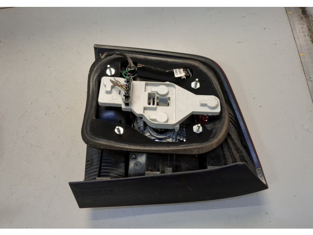 Задний фонарь