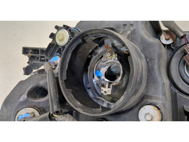 Фара передняя  Mitsubishi Pajero 2006-2011 правая 