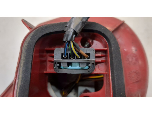 Задний фонарь          