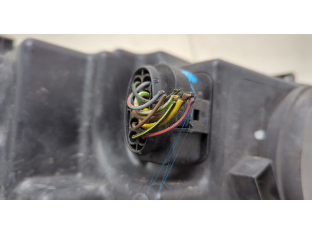 Фара передняя  Volkswagen Polo 2009-2014 правая 