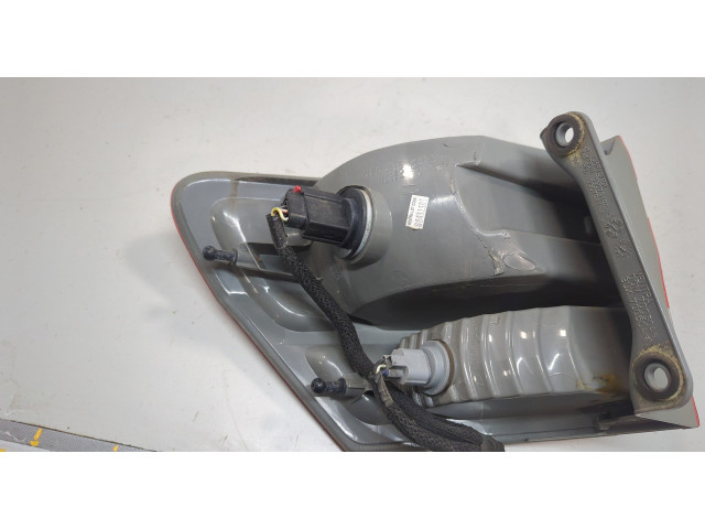 Задний фонарь          