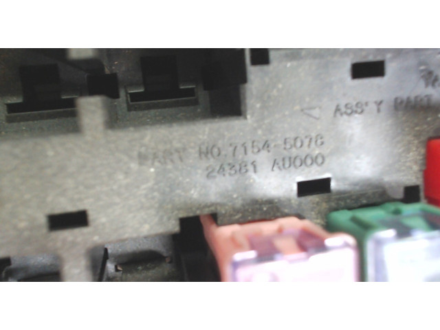 Блок предохранителей  Nissan Almera Tino      24381AU000    1.8