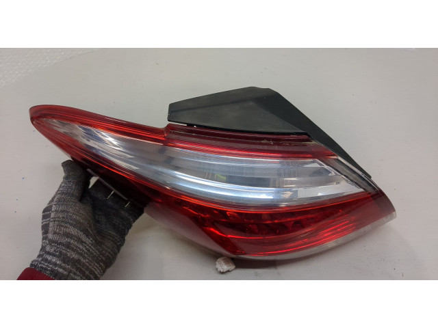 Задний фонарь          