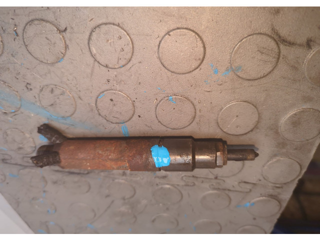 Форсунка топливная  Seat Inca    028130202R     