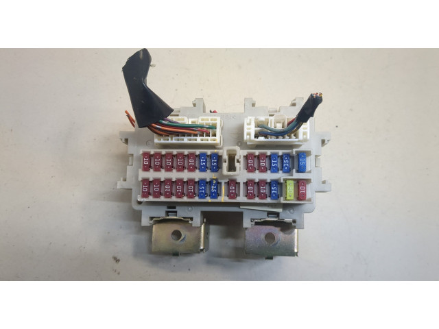 Блок предохранителей  Infiniti QX56 2004-2010      24350ZH00A   