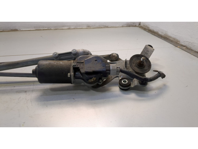 Двигатель стеклоочистителя (моторчик дворников) передний Infiniti QX56 2010-2013