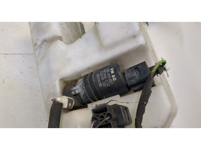 Бачок омывателя  Volkswagen Passat 7 2010-2015 Европа       1.6