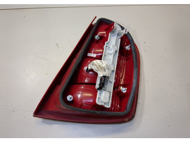 Задний фонарь     6Y6945111C   Skoda Fabia 2004-2007 