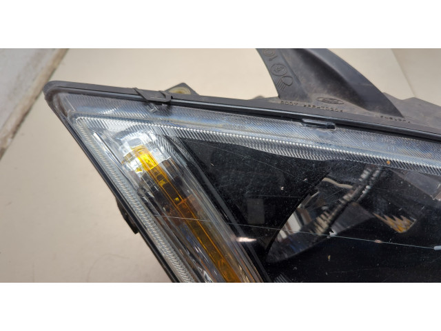 Фара передняя  Ford Focus 2 2005-2008 правая 