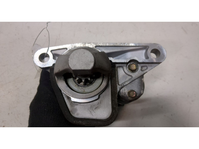 Стартер Nissan Serena 2005-2010 C25