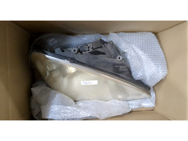 Фара передняя Ford Galaxy 2000-2006 правая