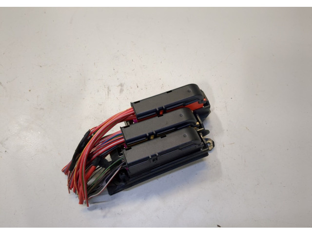 Блок предохранителей  Audi A5 2007-2011      8K0971845    3.2