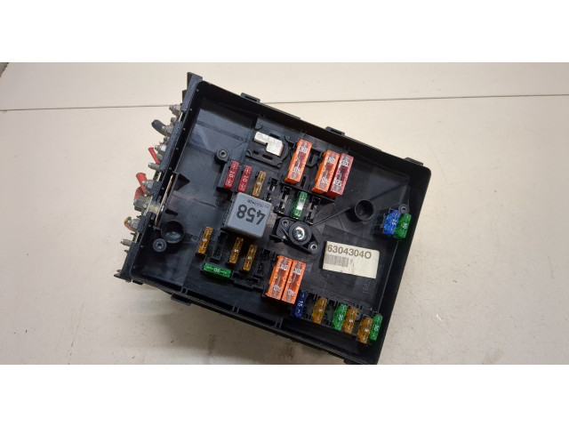 Блок предохранителей  Volkswagen Golf Plus      1K0937125   