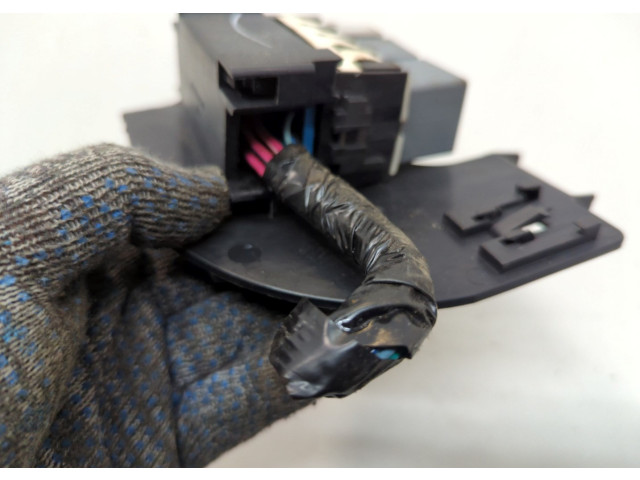 Блок предохранителей Chevrolet Tahoe 2006-2014