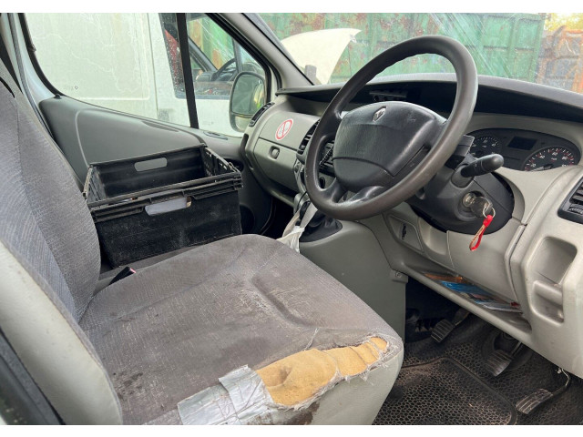 Форсунка топливная  Renault Trafic 2001-2014    7701476567     