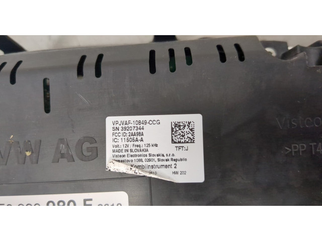 Панель приборов Skoda Octavia (A7) 2017-2021 5E0920980F