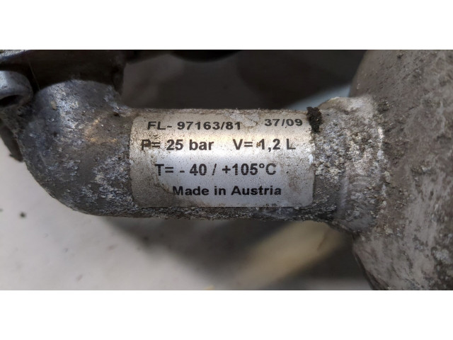 Стойка амортизатора  Volkswagen Phaeton 2002-2010 3D0616001N     