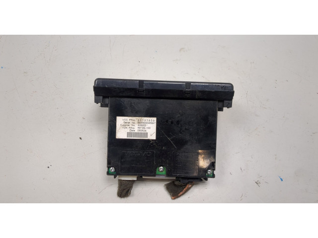 Дисплей бортового компьютера Volvo S40 2004-