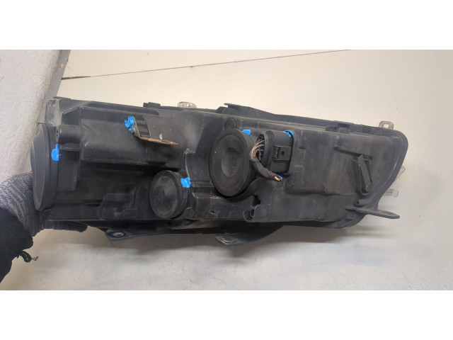 Фара передняя  Volkswagen Golf 6 2009-2012 правая 