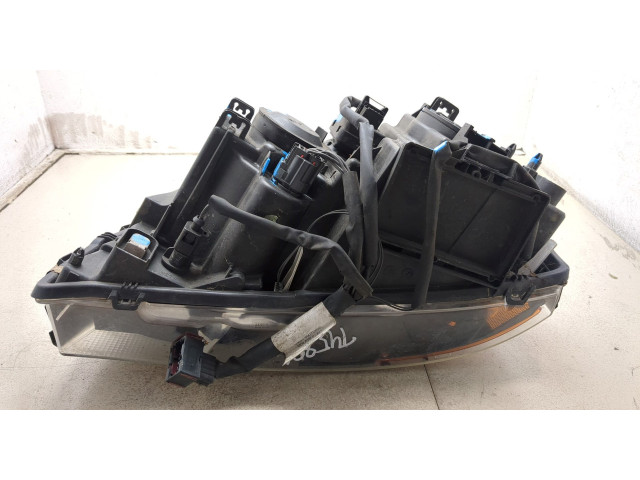 Фара передняя Volvo XC90 2002-2014 правая