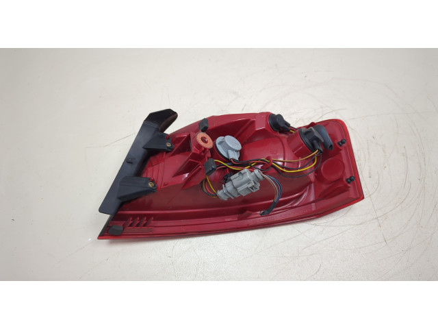 Задний фонарь 8T0945095E