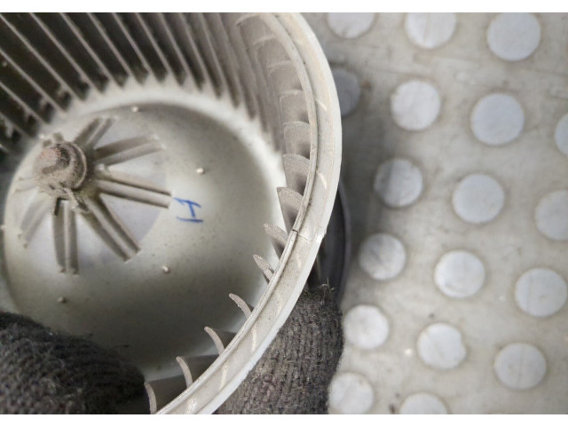 Моторчик печки  Mitsubishi Space Star         