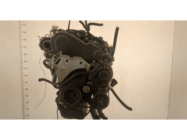 Форсунка топливная  Skoda Yeti 2009-2018         