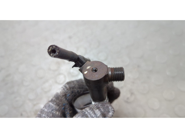 Форсунка топливная  Mercedes C W204 2006-2015    A6510700587     