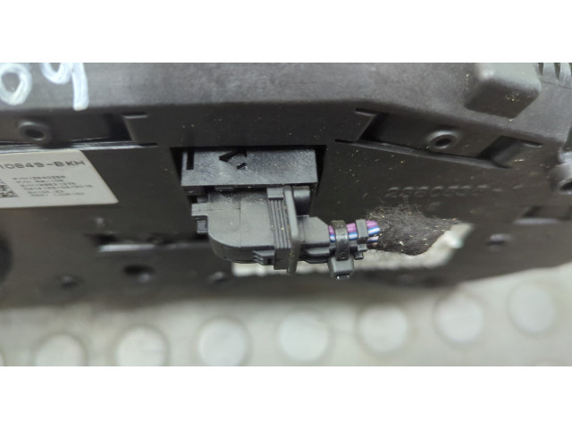 Панель приборов  Ford Focus 3 2014-2019       F1ET10849BKH     