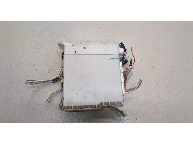 Блок предохранителей Lexus IS 2005-2013