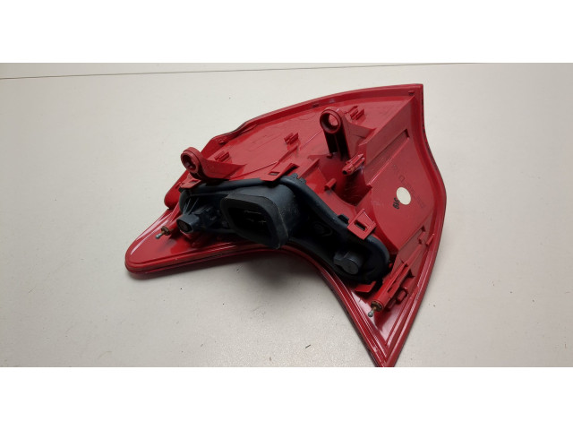 Задний фонарь          