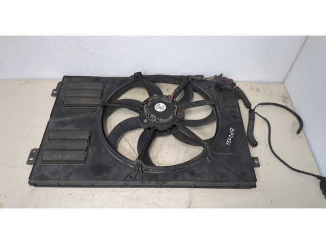 Вентилятор радиатора  Skoda Yeti 2013-2018           