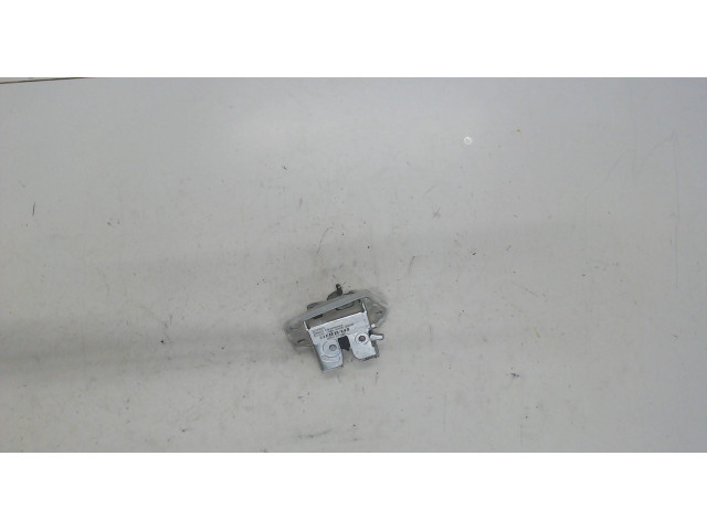 Замок багажника  Suzuki Alto 2009-       