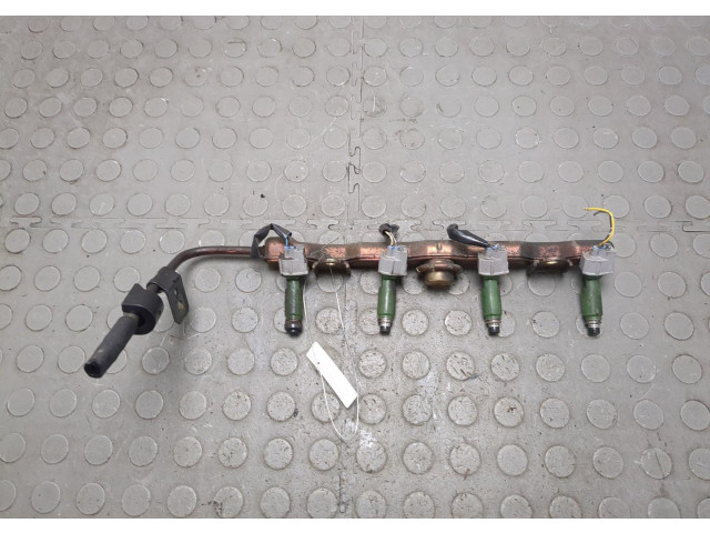 Форсунка топливная Toyota Matrix 2002-2008 232090D040, 2380722030