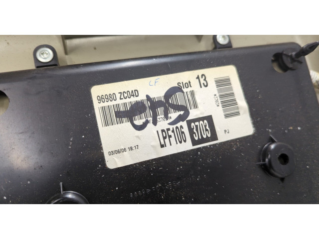 Дисплей мультимедиа Infiniti QX56 2004-2010