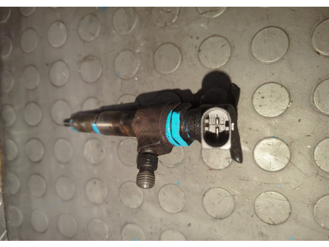 Форсунка топливная  Volvo V50 2004-2012    9674973080     